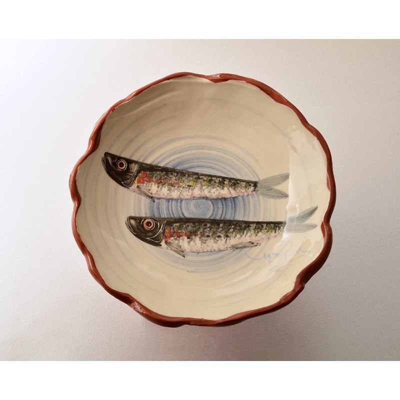 Ελεύθερο μπολ ρηχό κόκκινος πηλός σαρδέλα