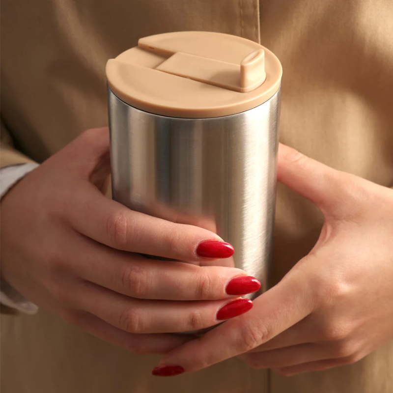 Θερμός ποτήρι από ανοξείδωτο ατσάλι - μπεζ 350ml