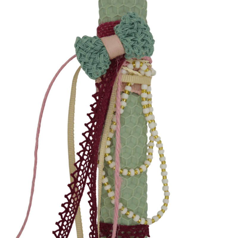 Λαμπάδα με κολιέ με χάντρες