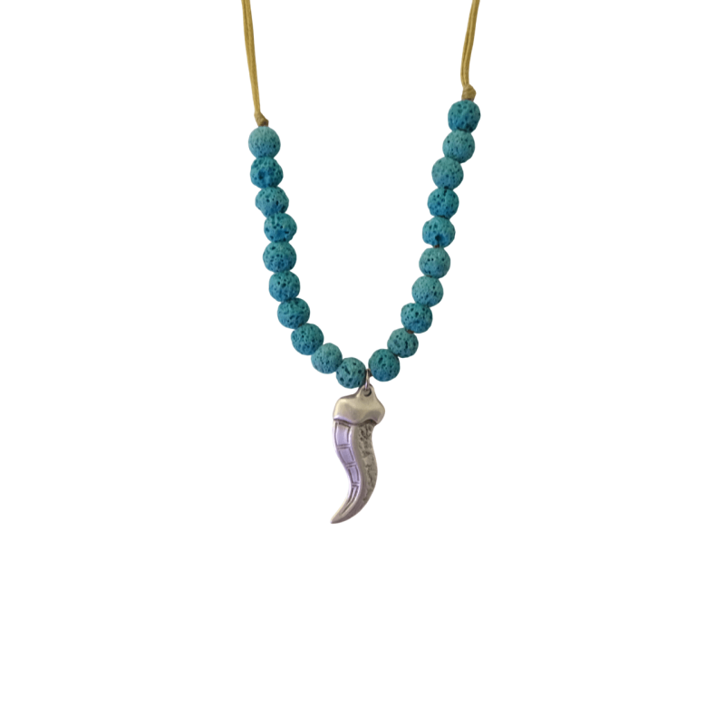 Κολιέ με σχήμα δοντιού και μπλε χάντρες