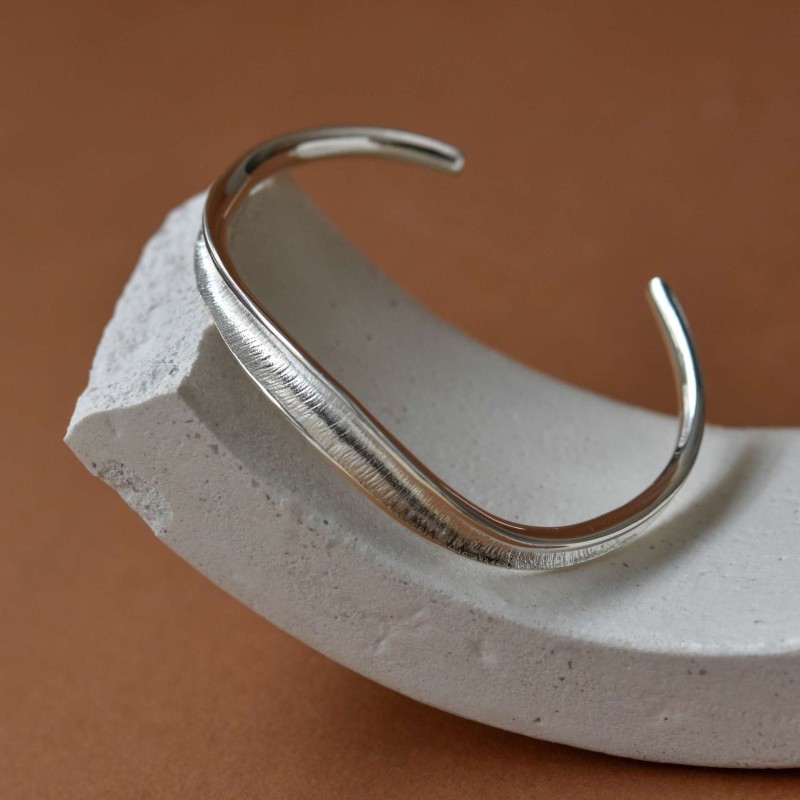 Bραχιόλι cuff Flow