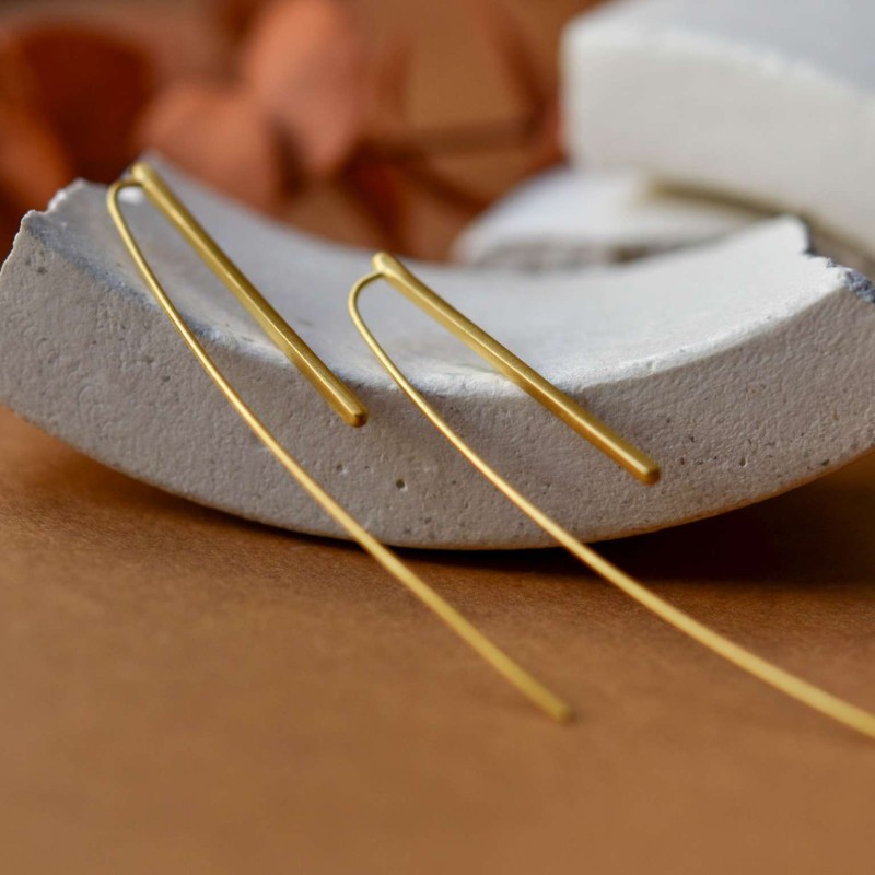 Σκουλαρίκια γραμμικά threaders επιχρυσωμένα