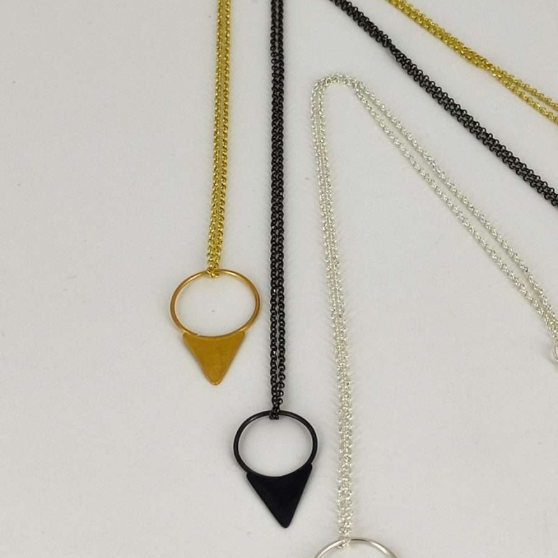 Mini neclaces μεγάλο τρίγωνο