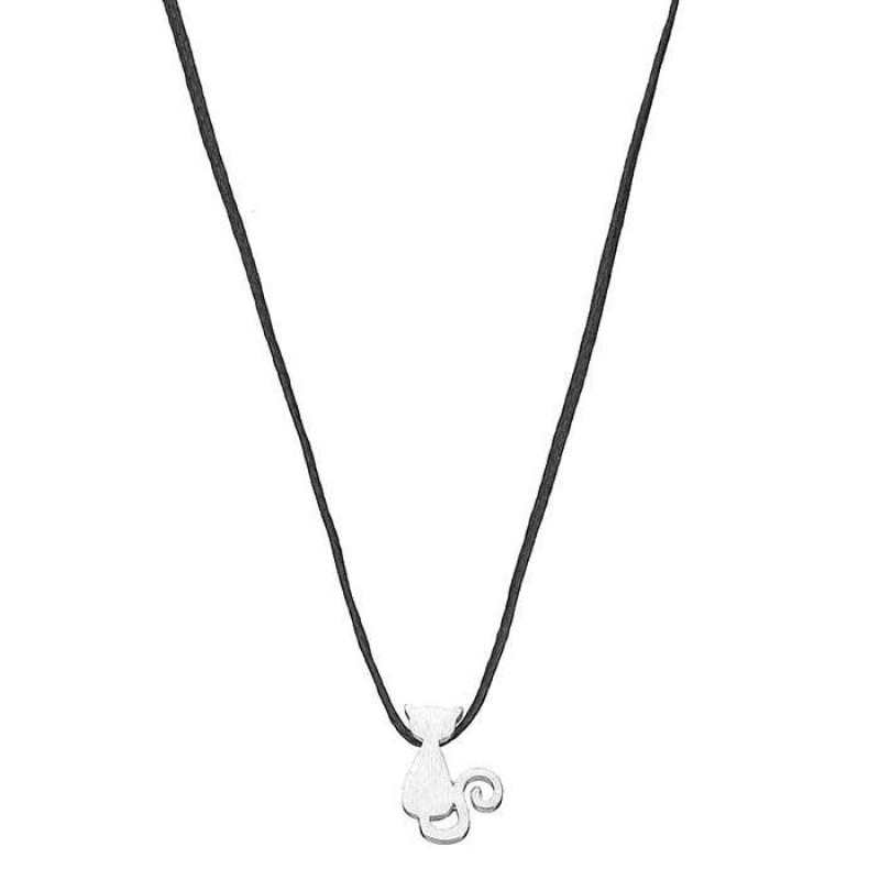 Κολιέ με ασημένια γάτα καθιστή σε μαύρο κορδόνι