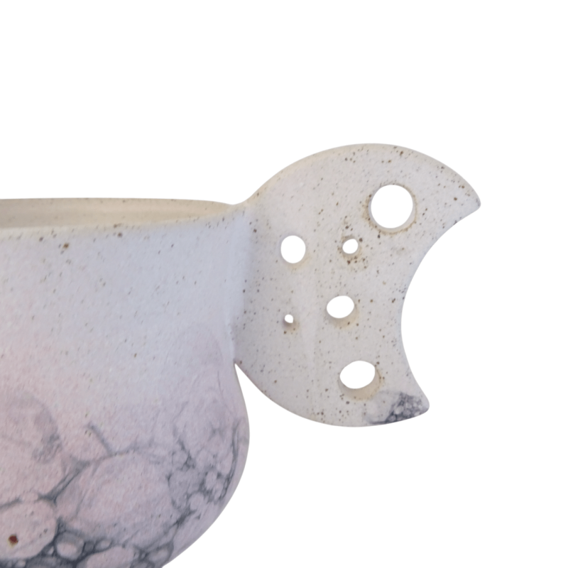 Κεραμική κούπα γκρι-λευκή με χερούλι φεγγάρι