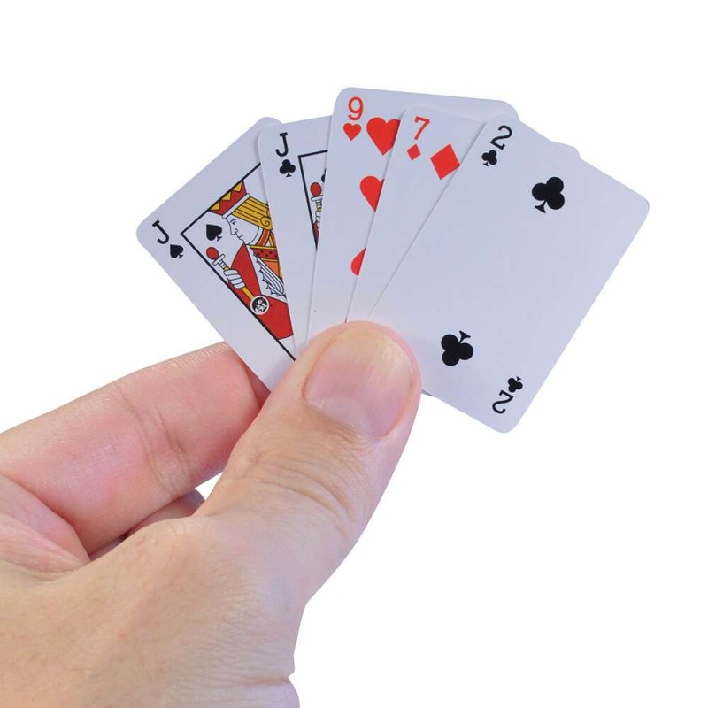 Μινιατούρα: World’s Smallest Playing Cards