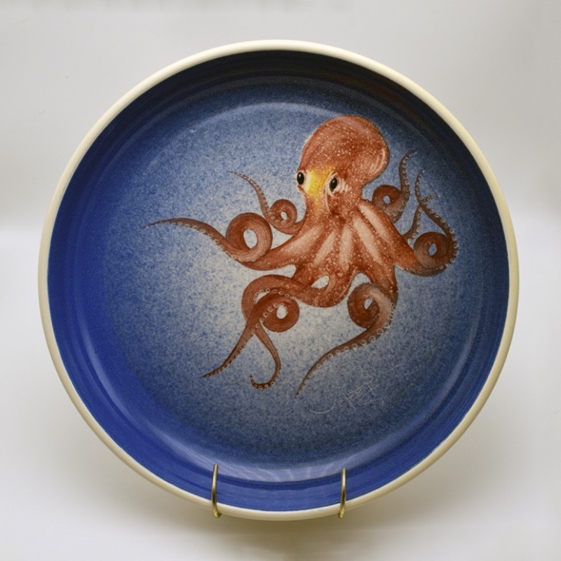 Μπολ λευκός πηλός με χταπόδι σε μπλε φόντο